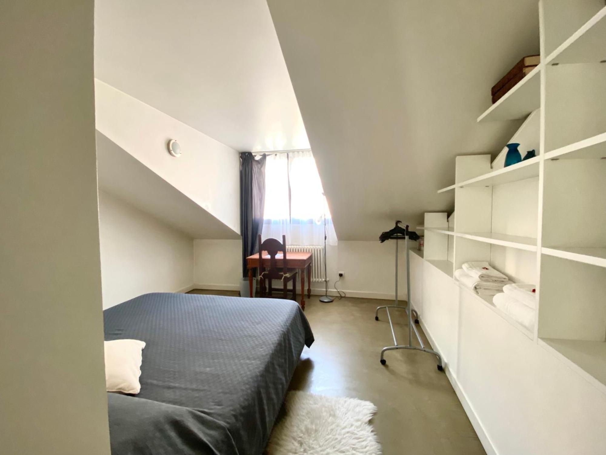 Sant Ambrogio Courtyard Room In Shared Flat Milão Exterior foto
